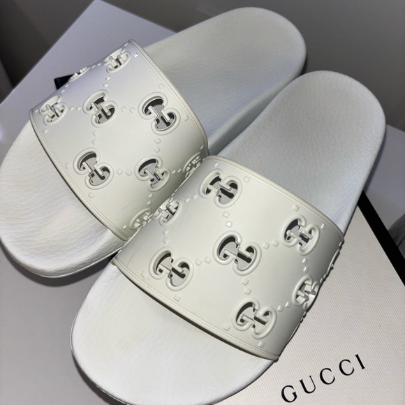 Gucci Embossed White Slide Sandals - Picture 5 of 5